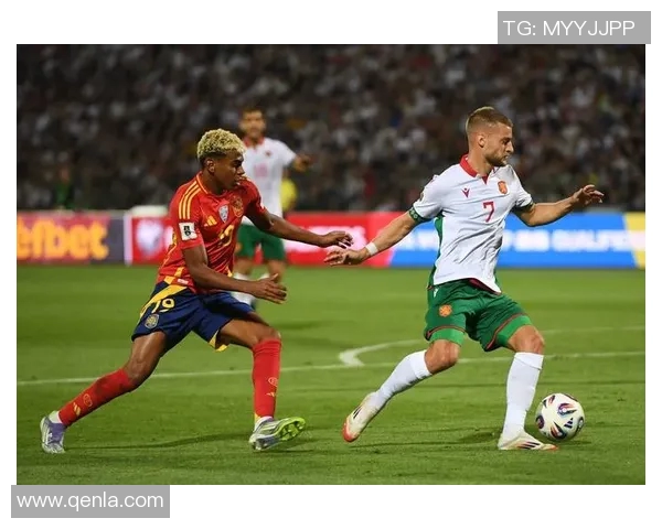 广州足球队在世界杯预选赛中以51分稳居积分榜首位展现强劲实力