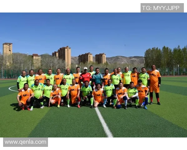 新疆的足球明星们在绿茵场上闪耀光芒展现独特魅力与风采 新疆的足球明星们在绿茵场上闪耀光芒展现独特魅力与风采